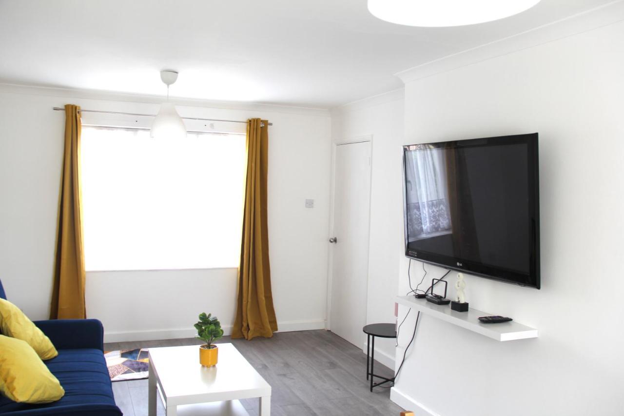 Vila Coolfin House-Close To Excel, Contractors, Relocators, Paid Parking Londýn Exteriér fotografie